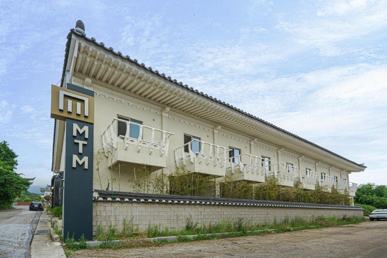 Mtm Family Hotel Кьонджу Екстер'єр фото